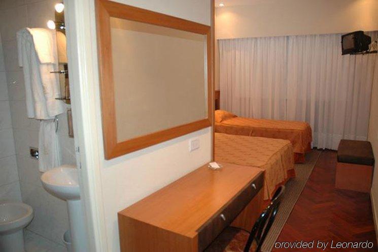 Hotel Napoleon Μπουένος Άιρες Δωμάτιο φωτογραφία